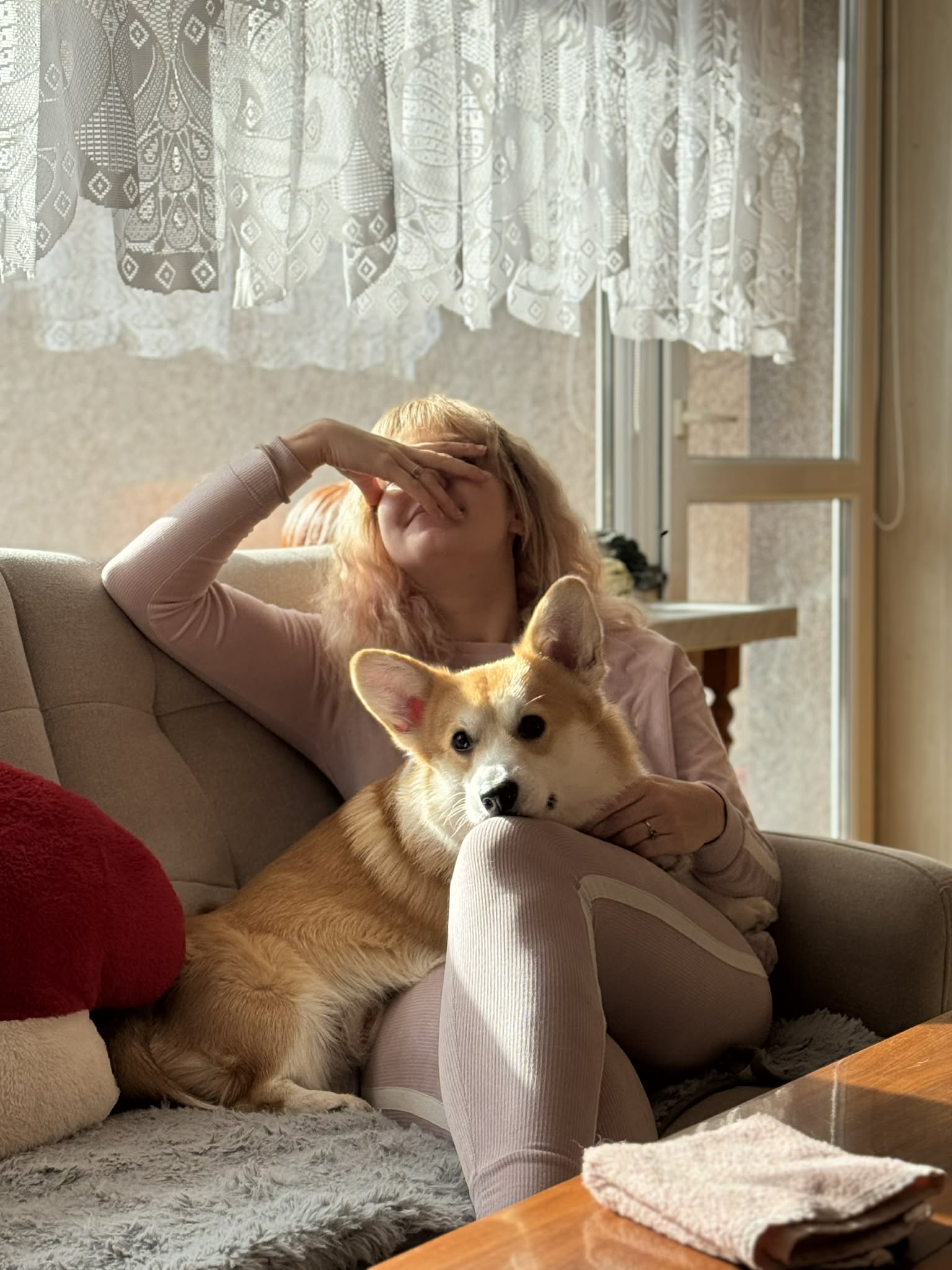 Weronika z Corgi w hodowli Queen's Gang